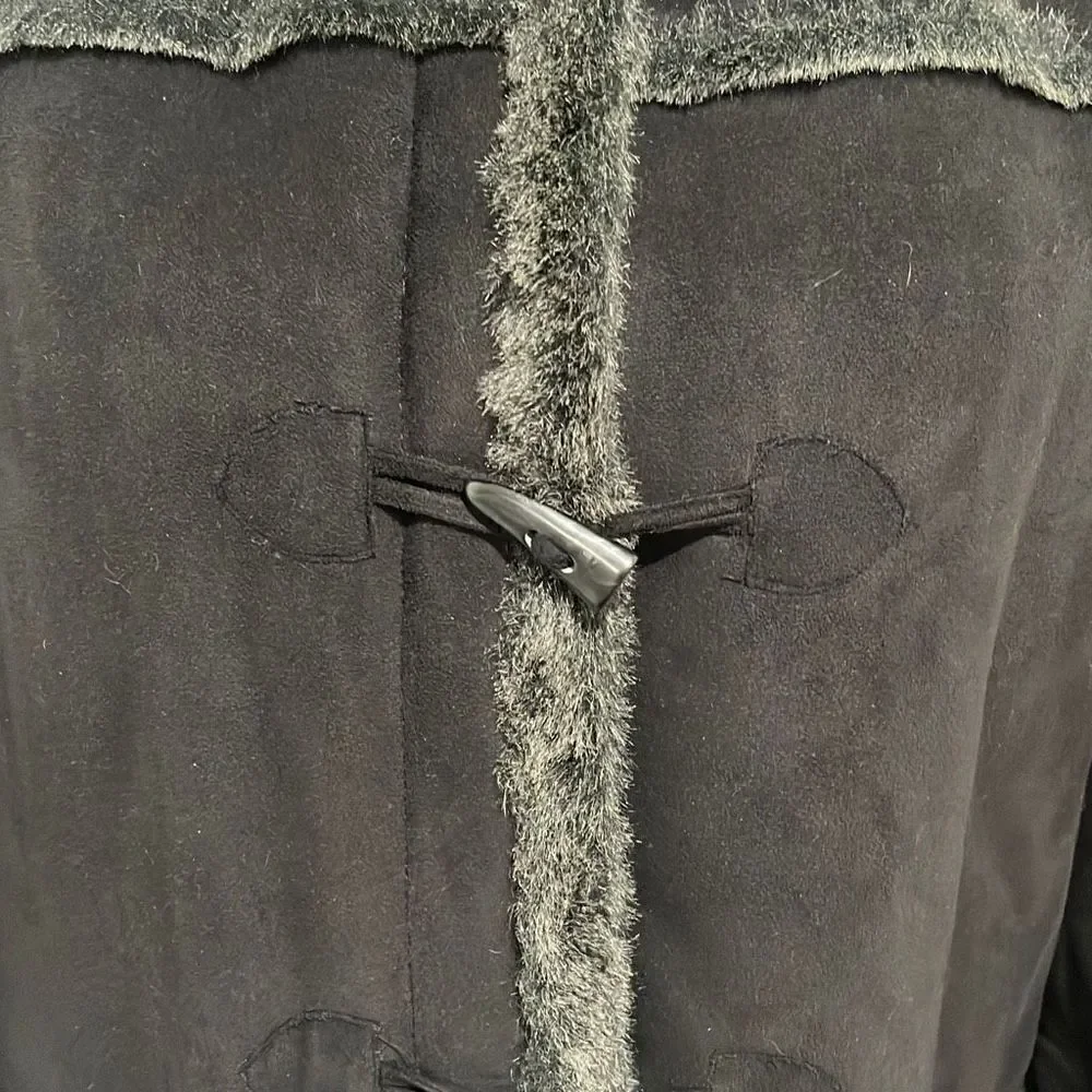 Utex Deaign knee length